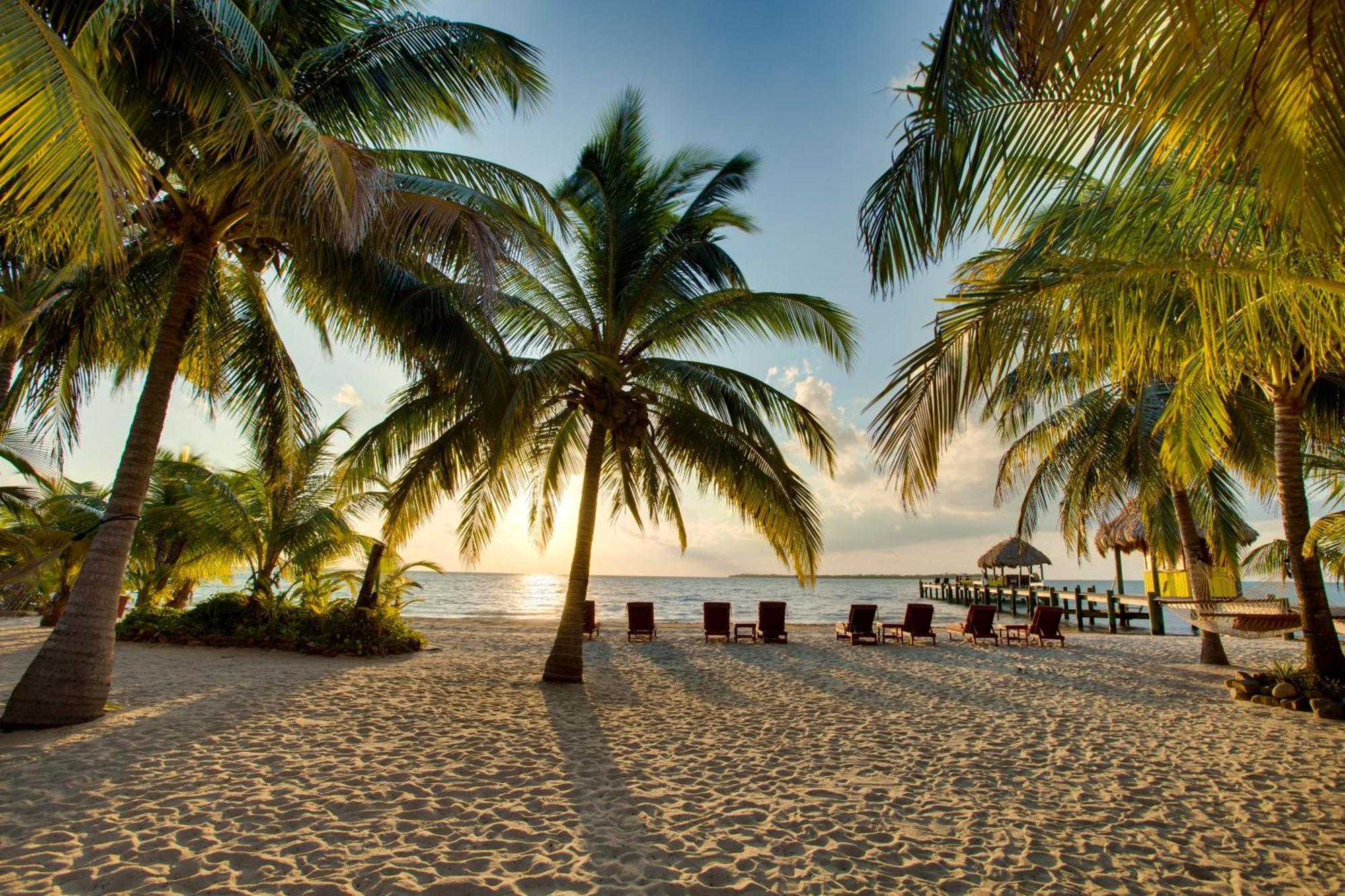 Готель Azure Del Mar Maya Beach Екстер'єр фото